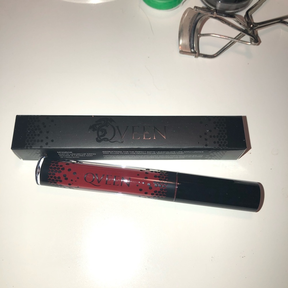 Qveen Liquid Lip Satin